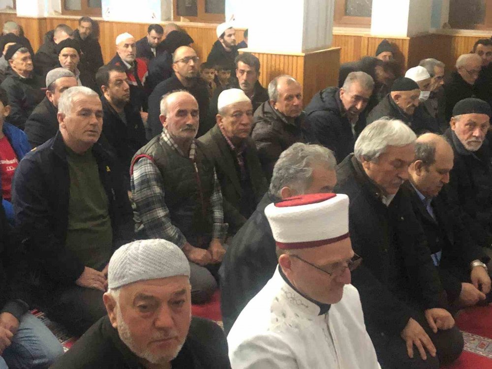 Osmaneli’de Miraç Kandili Dualarla İdrak Edildi