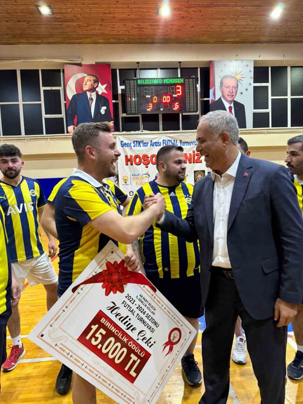 Bilecik’te Şampiyon Genç Fenerbahçeliler Oldu
