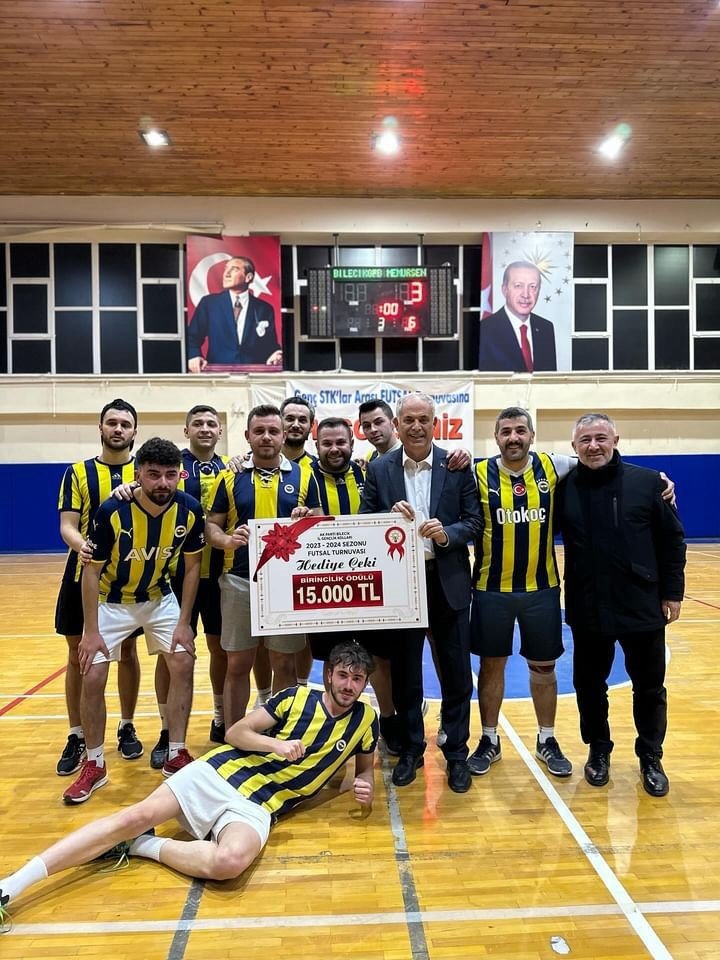 Bilecik’te Şampiyon Genç Fenerbahçeliler Oldu