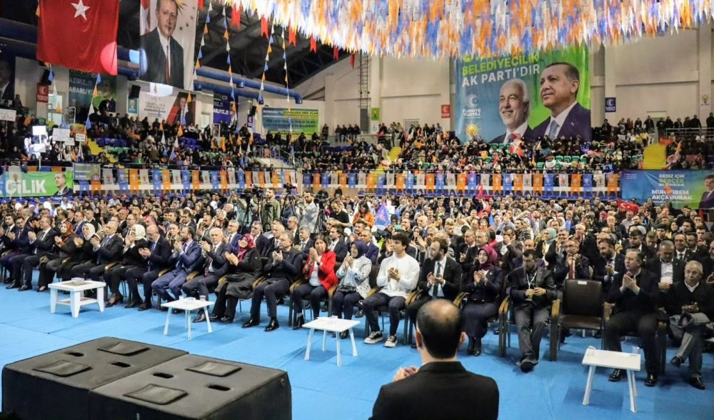 "Çalmadık Kapı, Sıkmadık El Ve Girmedik Gönül Bırakmayacağız"