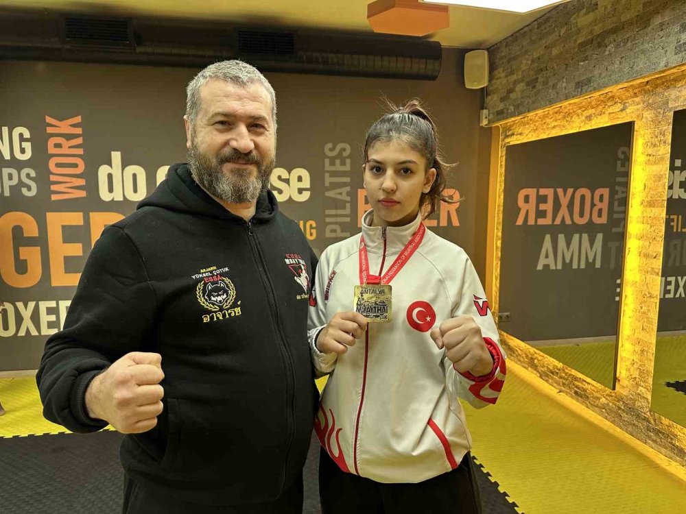 Annesinden Güç Alan Eskişehirli Sporcu, Avrupa Şampiyonu Oldu