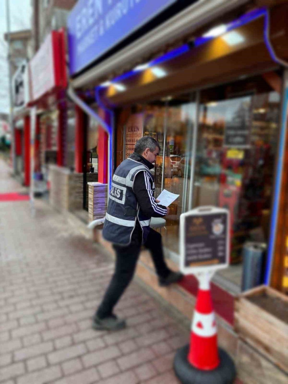 Polis Ekiplerinden Okul Çevrelerinde Denetim