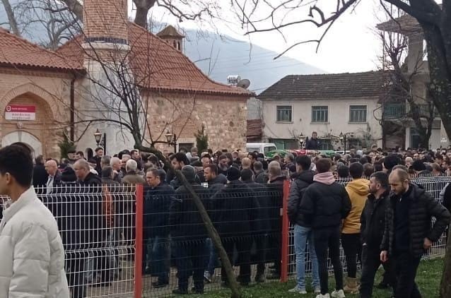 Kazada Hayatını Kaybeden Sürücü Gözyaşları Arasında Toprağa Verildi