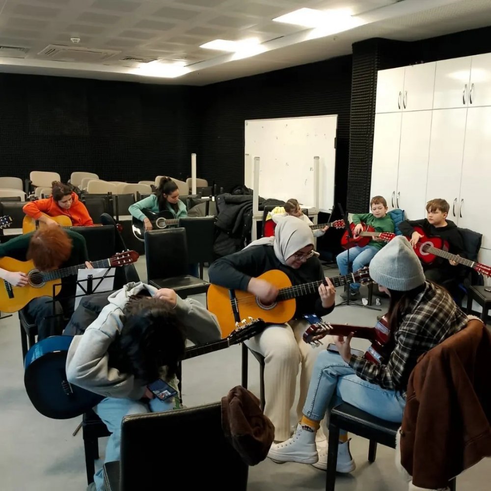 Popüler Gitar Kursları Başlıyor
