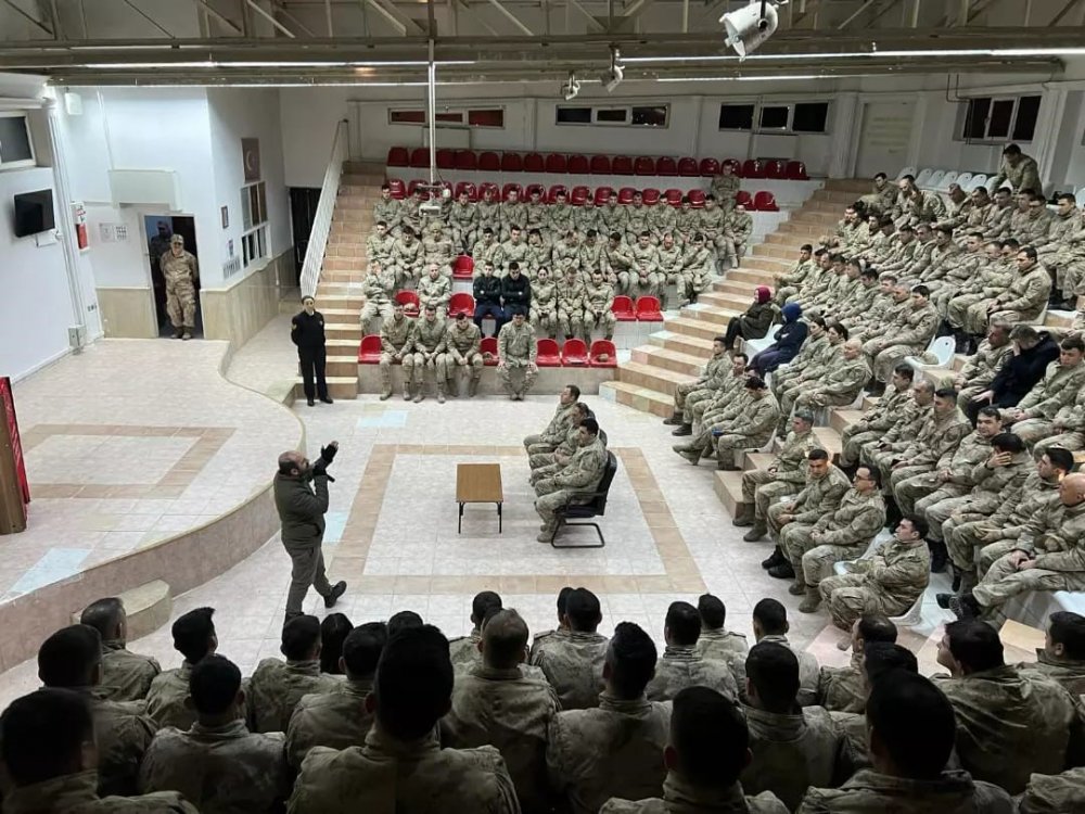 Jandarma Eğitim Alay Komutanlığı’nda ’aile Eğitimi Ve İletişimi’ İcra Edildi