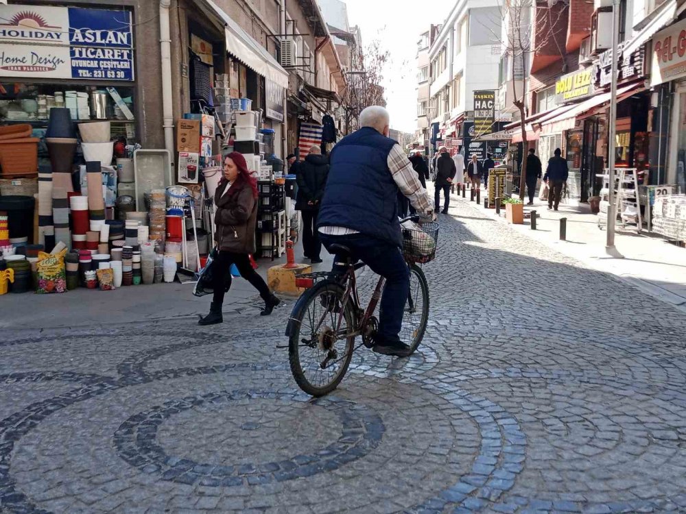 Hava Sıcaklıklarının Artmasıyla Bisiklet Kullanımı Arttı
