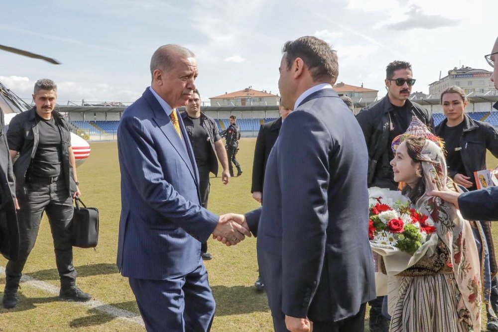 Cumhurbaşkanı Erdoğan: "Milletimizi Kirli İttifakların Karanlık Hesaplarına Bırakmayacağız"