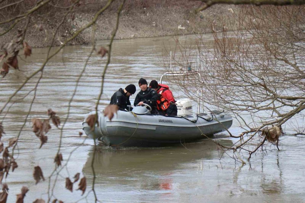 Sakarya Nehri’nde Cesedi Bulunmuştu: Eşi Ve Oğlu Gözaltına Alındı