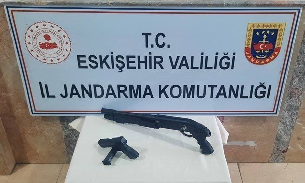 Ateşli Silahlar Ve Bıçaklarla İlgili Gerçekleştirilen Çalışmada 7 Şahıs Yakalandı