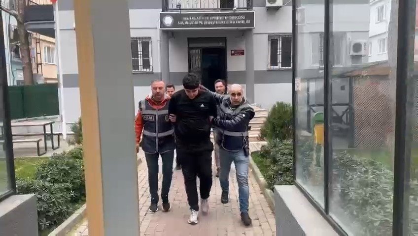 Aranması Bulunan Şüpheli Şahıs Bazanın Altında Yakalandı