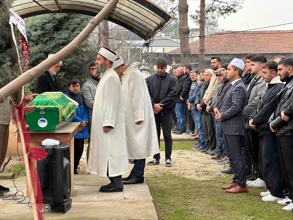 Kaza Kurbanı Genç Son Yolculuğuna Uğurlandı