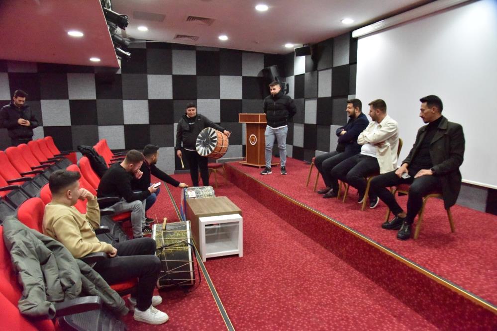 ramazan-davulculari-mesaiye-basladi.jpg
