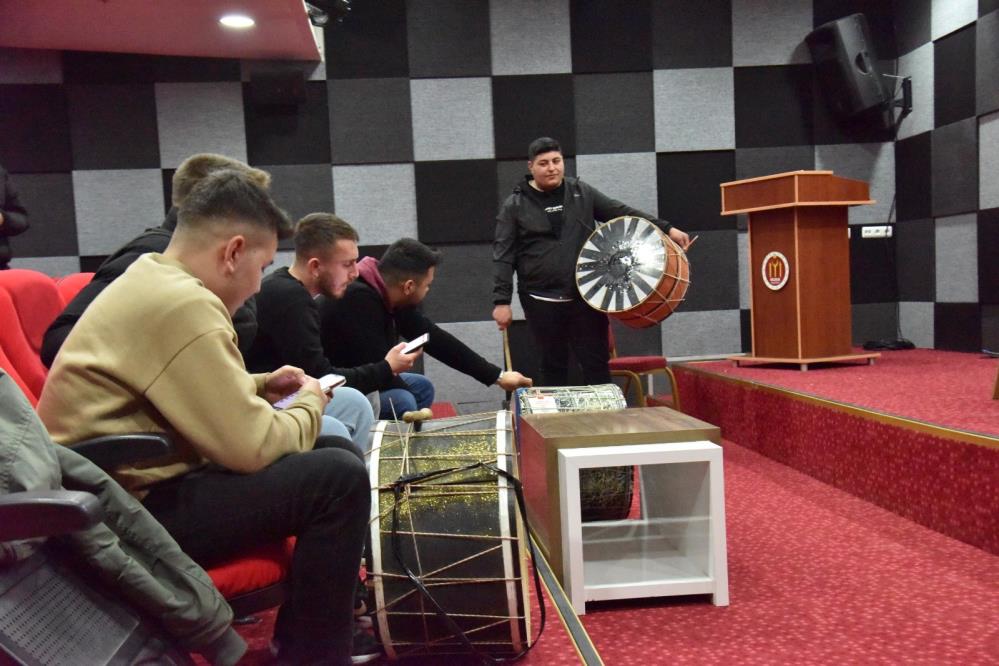 ramazan-davulculari-mesaiye-basladi1.jpg