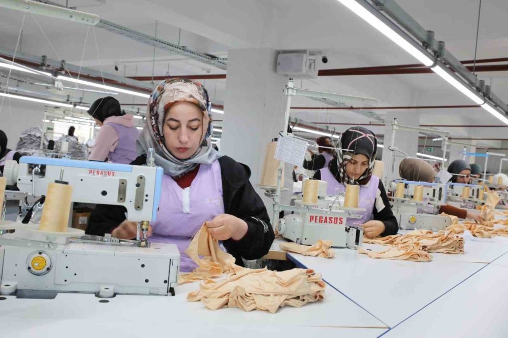 Kadın İşçi Çalıştırana 25 Bin Lira Destek