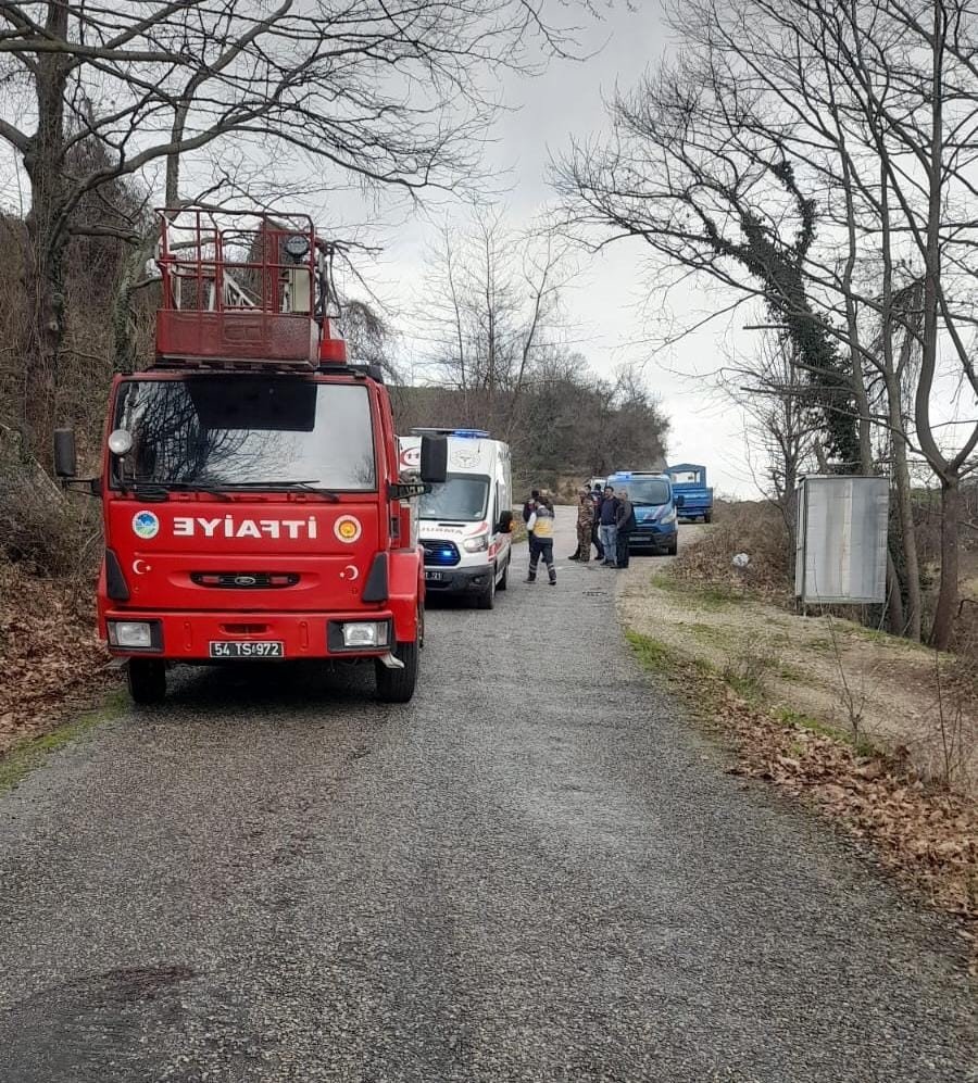 Sakarya’da Otomobil Şarampole Yuvarlandı: 5 Yaralı