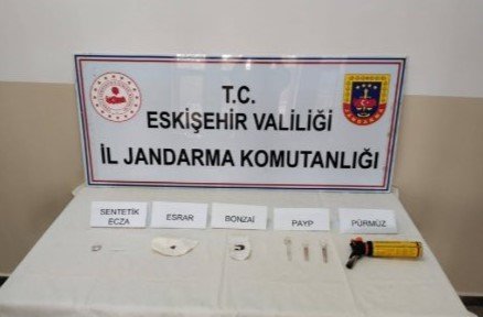 Jandarma 16 Şahsı Yakaladı