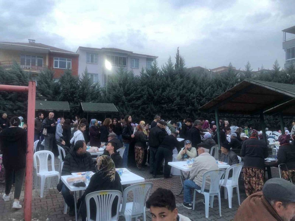 Osmaneli’de Mahalle İftarları Sona Erdi