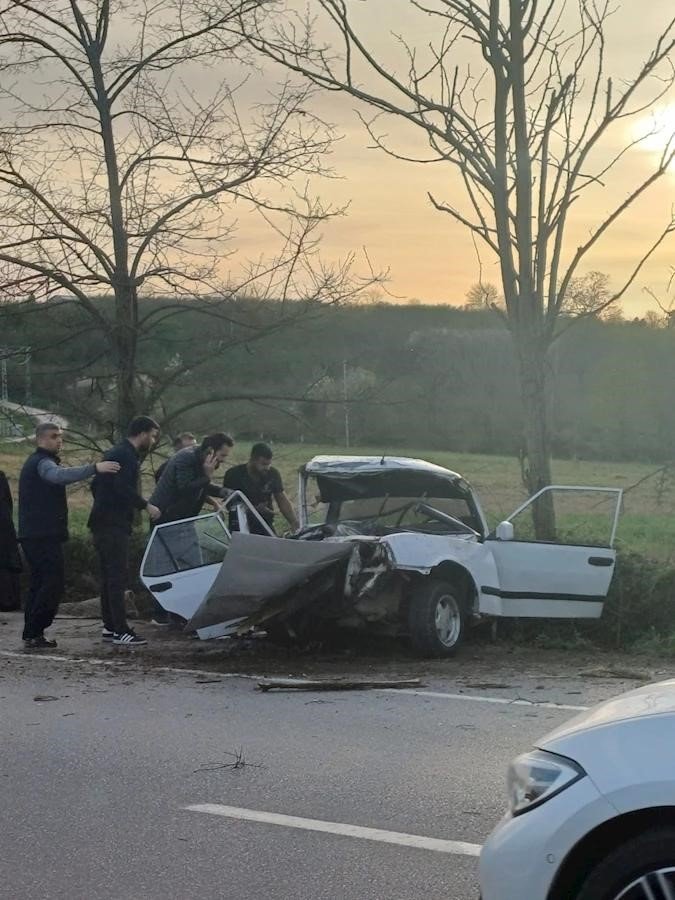 İftar Vakti Feci Kaza: Anne Ve İkiz Oğullarından Biri Hayatını Kaybetti