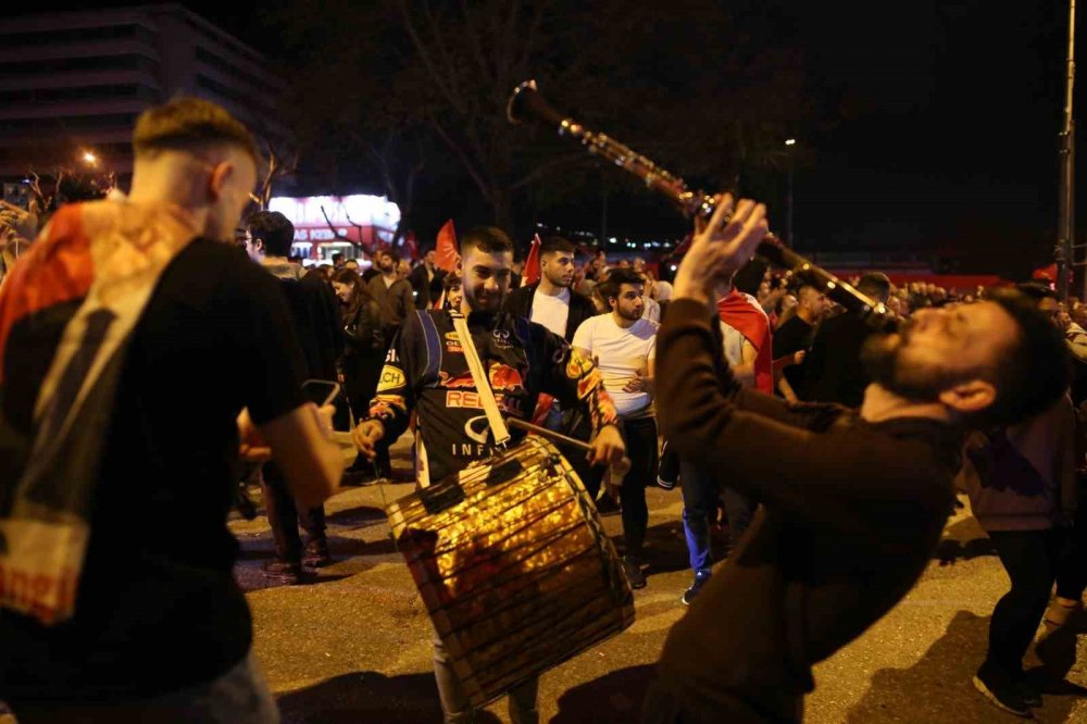 “Bu Değişimin Kahramanı Sizlersiniz”