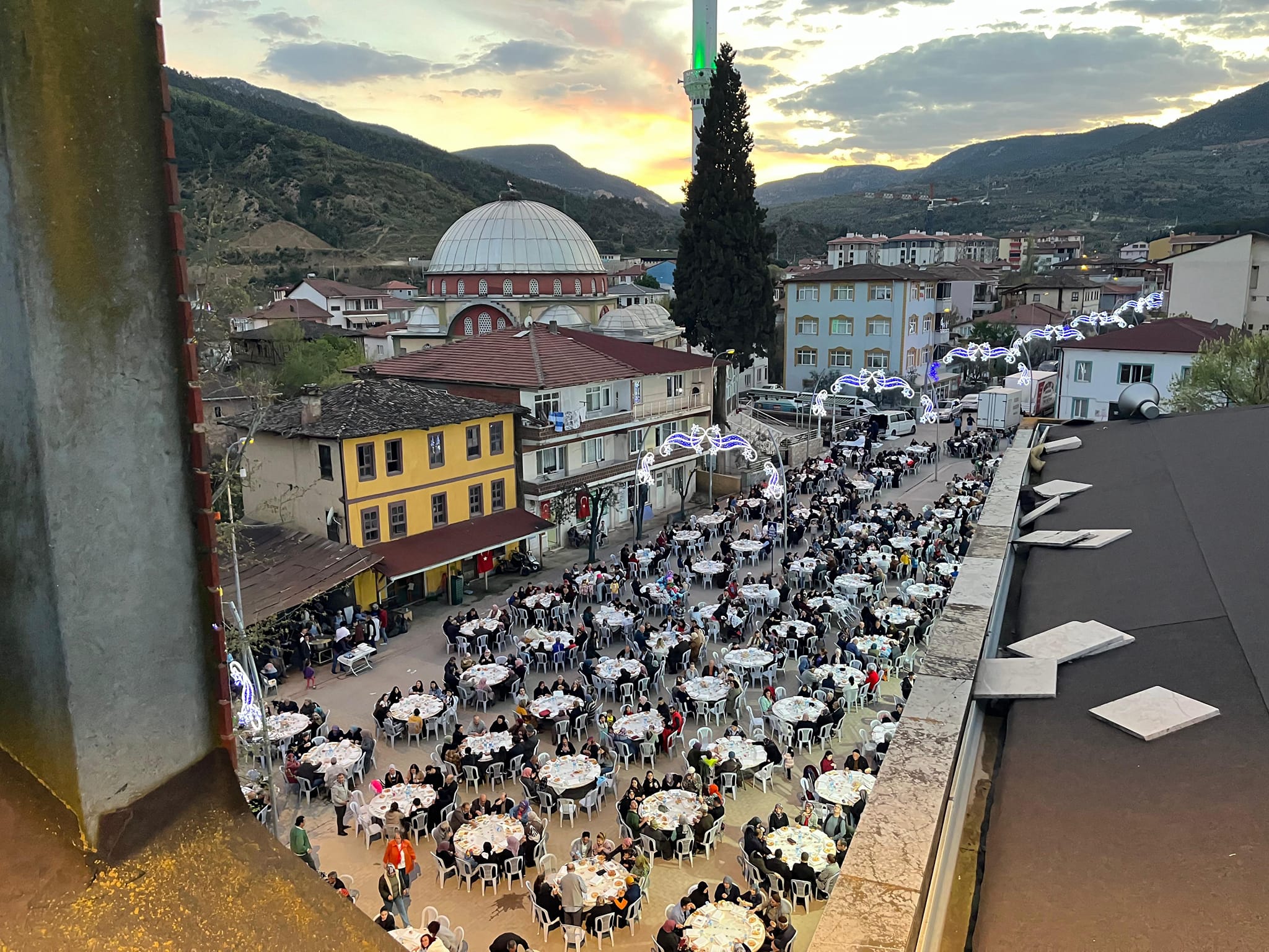 bayirkoyde-geleneksel-iftar.jpg