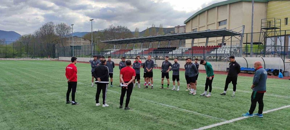 1969 Bilecik Spor Kulübü Zorlu Maç Öncesi Hazırlıklarına Başladı