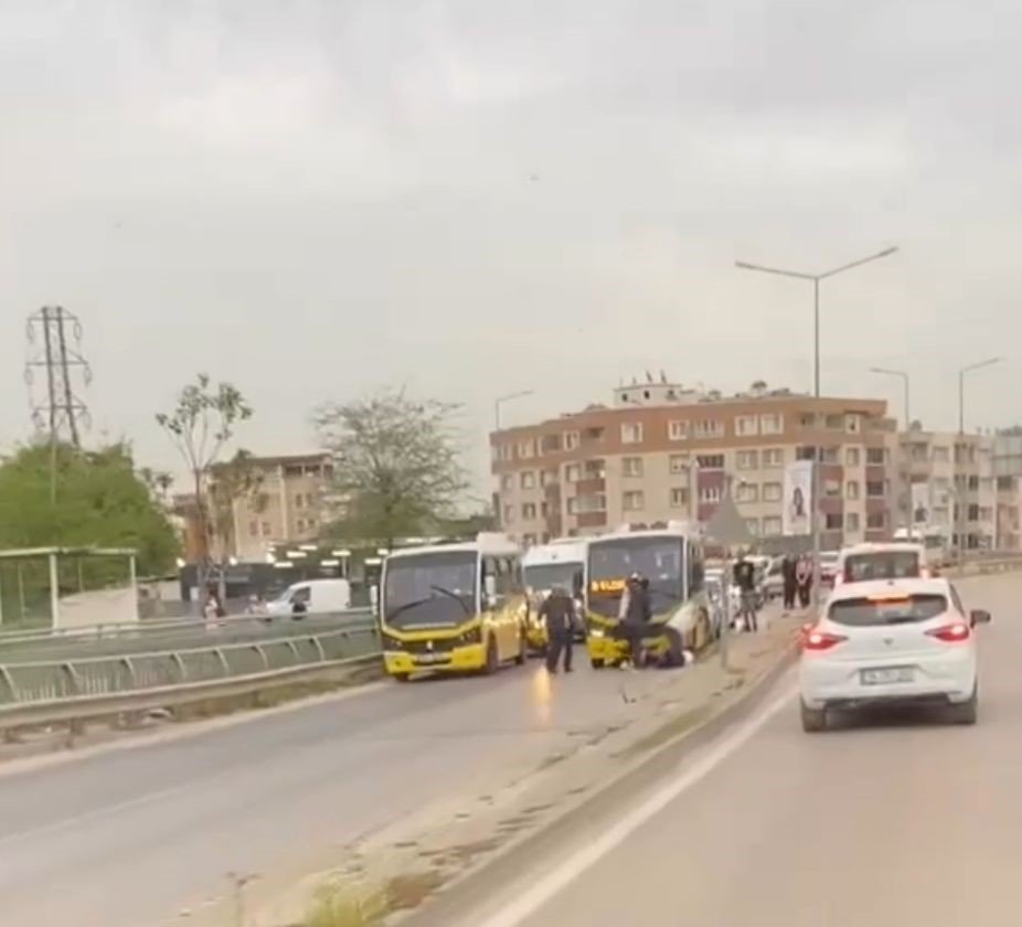 Trafikte Yol Verme Kavgası