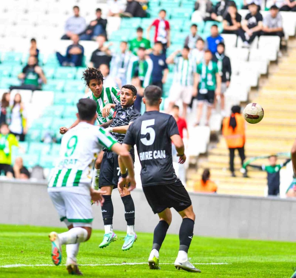 Bursaspor evinde mağlup oldu