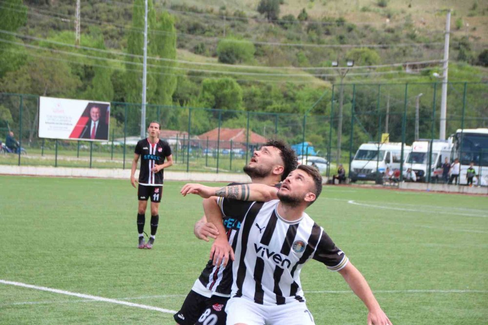 1969 Bilecik Spor Kulübü Kendi Evinde İyi Oynadığı Maçı Kaybetti