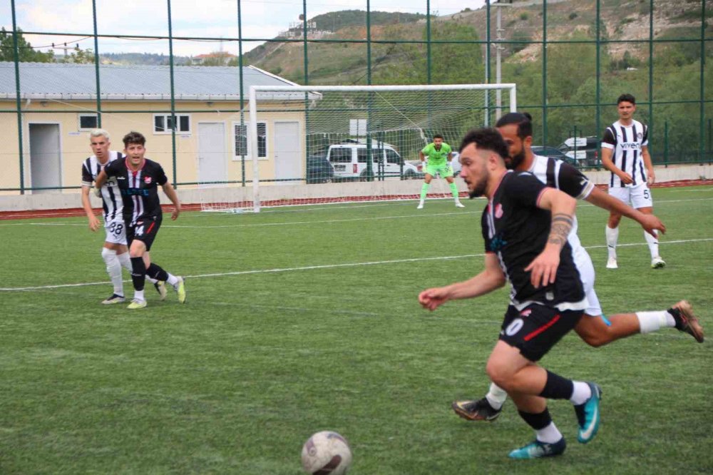 1969 Bilecik Spor Kulübü Kendi Evinde İyi Oynadığı Maçı Kaybetti