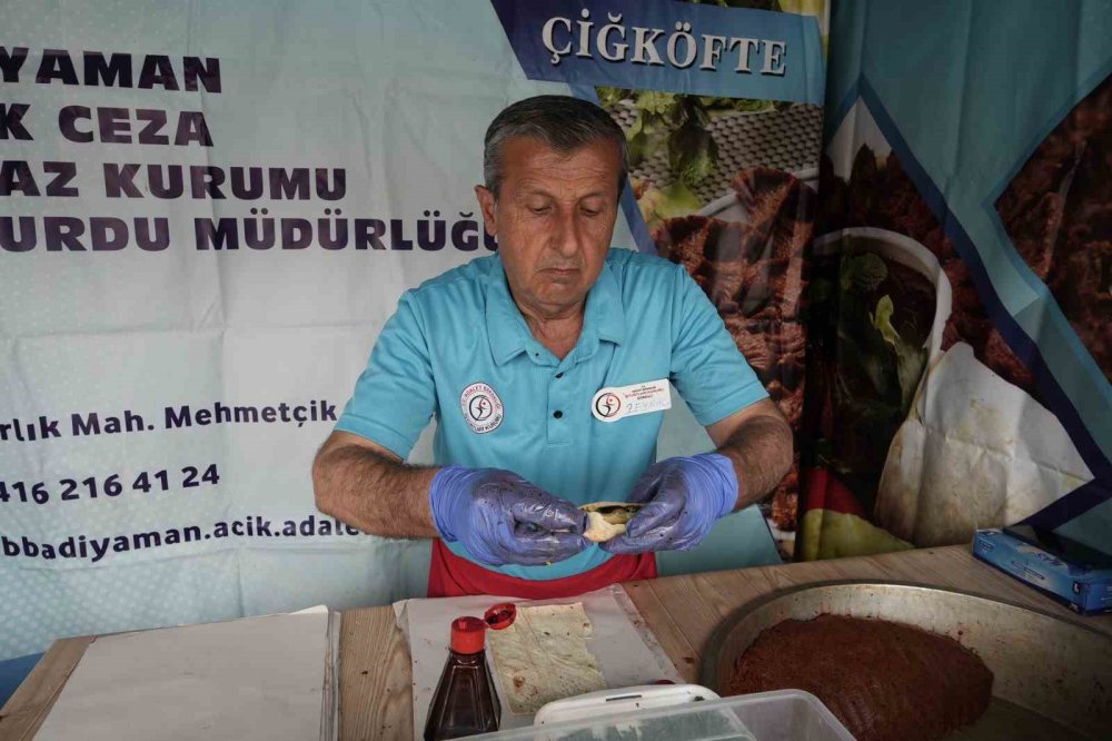 Cezaevindeki Hükümlüler Üretti, Ürünler Yoğun İlgi Gördü