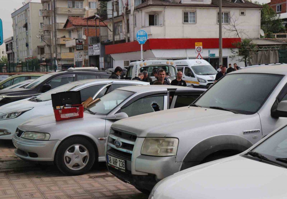 Otomobilin İçinde Ailesine Bıraktığı Notlar Ve Cesedi Bulundu