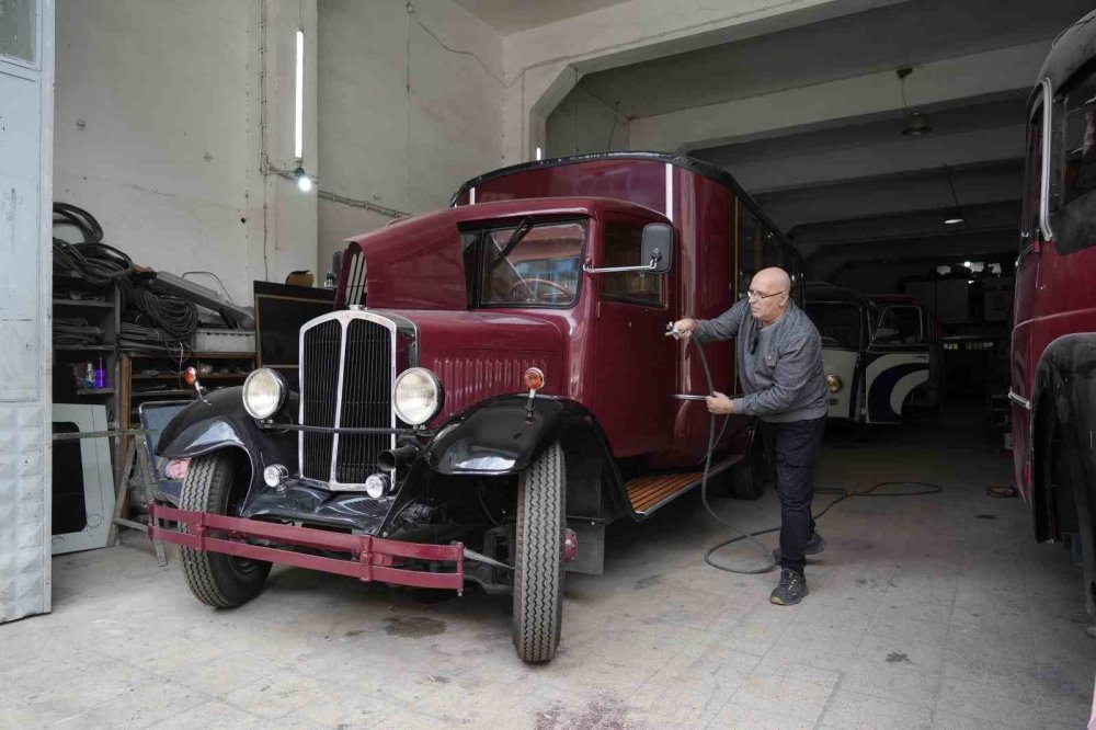 1938 Model Otobüsün Son Hali Göz Kamaştırdı