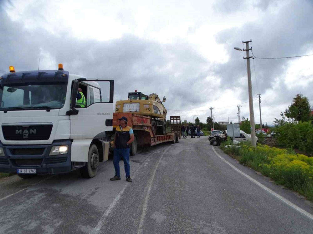 Trafik Kazası: 2 Yaralı