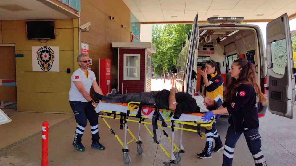 Bursa’da Cip İle Motosiklet Çarpıştı: 3 Yaralı
