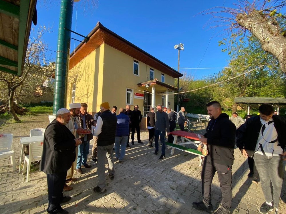 Bu Caminin Minaresi Varilden