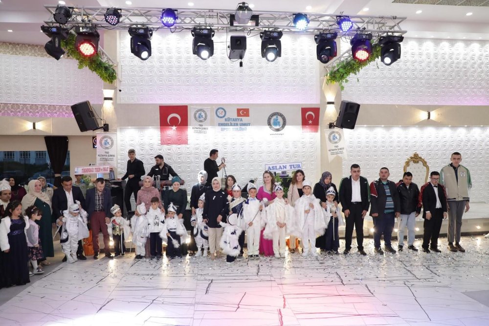 Kütahya’da Özel Çocuklar İçin Sünnet Merasimi