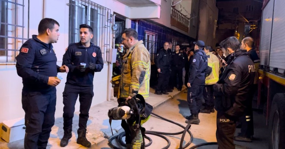 Bursa’da Apartman Yangını: 4 Kişi Dumandan Etkilendi