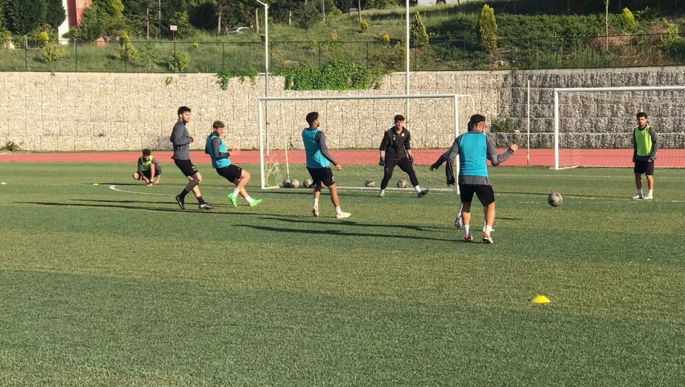 Zorlu Maç Öncesi Moraller Yerinde
