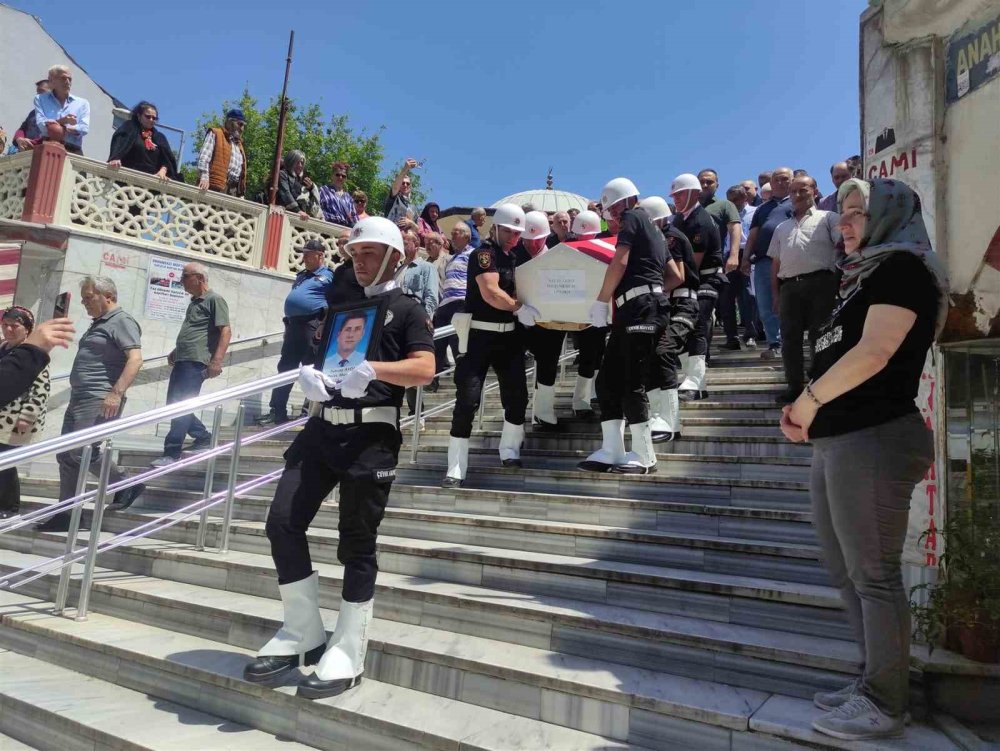 Kalbine Yenilen Polis Memuruna Son Veda