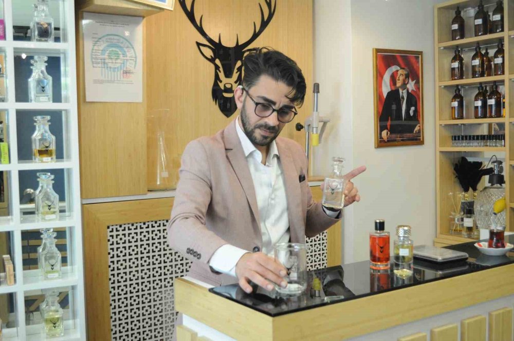 Engeli Çalışma Tutkusunun Önüne Geçemedi