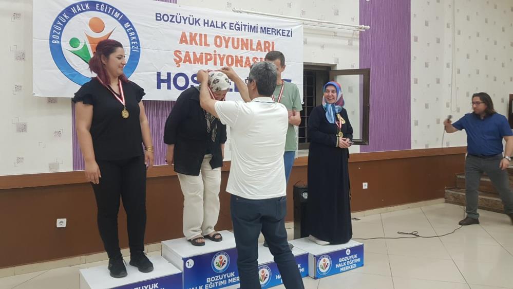 72-yasinda-sampiyon-oldu2.jpg
