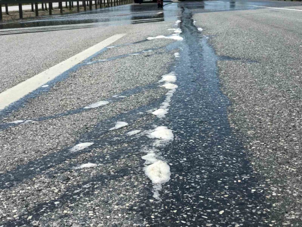 Dökülen Asit Paniğe Yol Açtı