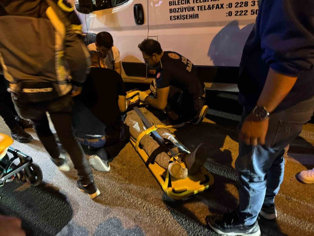 Kontrolden Çıkan Motosiklet Devrildi