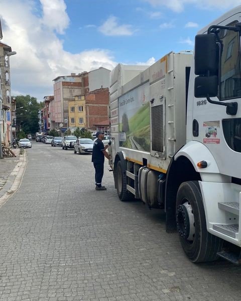 Söğüt Belediyesi’nden İlçede Detaylı Temizlik Çalışmaları