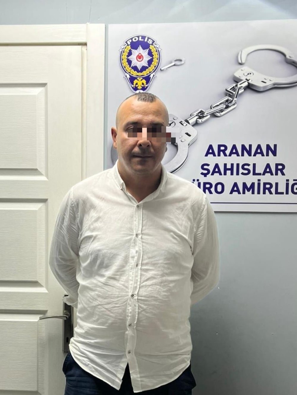 26 Yıl Kesinleşmiş Hapis Cezasıyla Aranan Şahıs Eşini Ziyaret Ettiği Markette Yakalandı