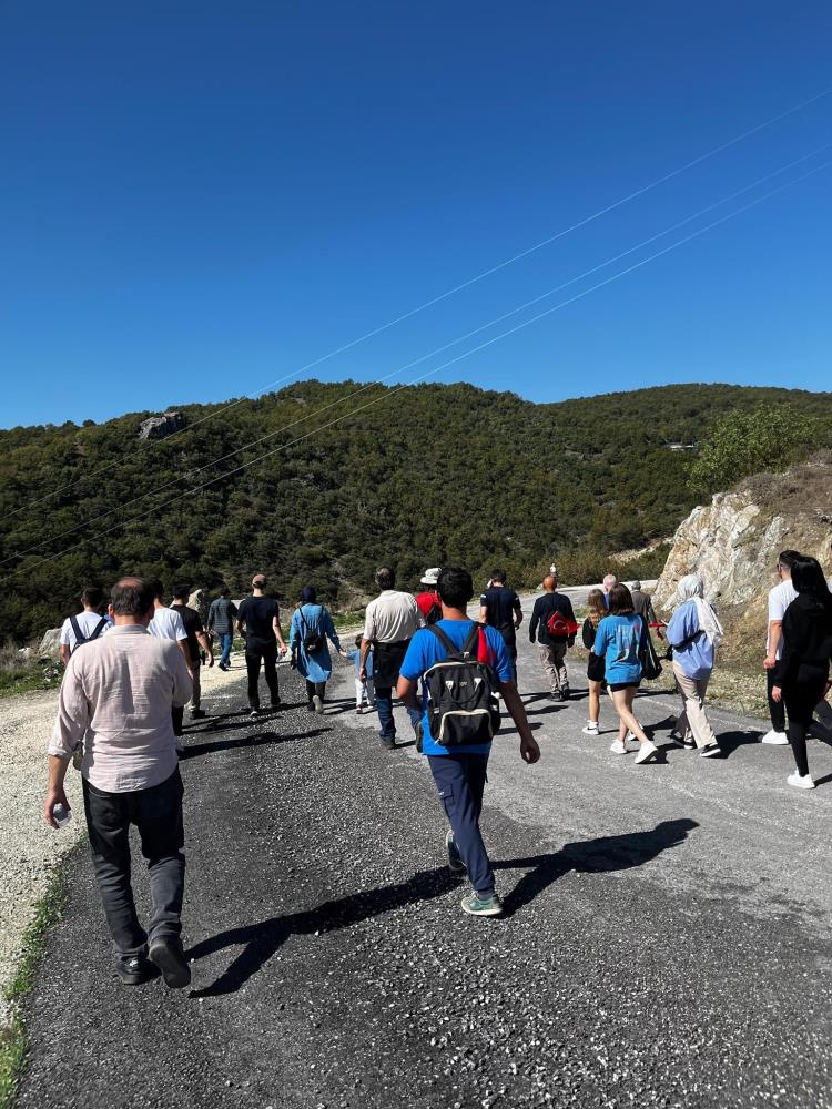 doganin-guzelliklerini-kesfetmeye-ciktilar1.jpg