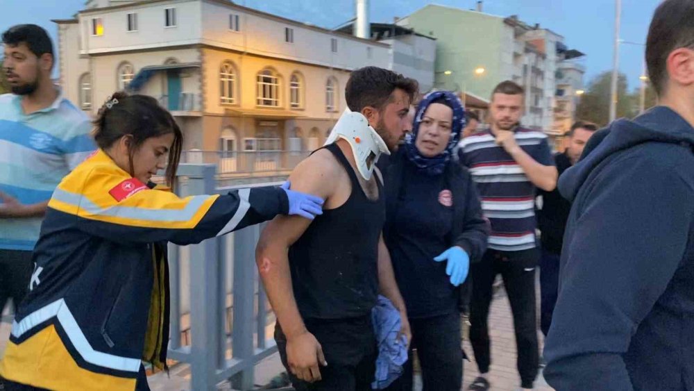 Kontrolden Çıkan Tır Altyola Uçtu : 1 Yaralı
