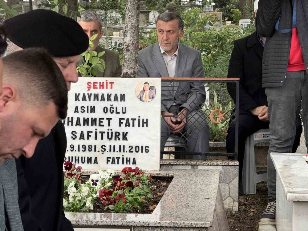 Görevi Başında Şehit Edilen Kaymakam Safitürk, Vefatının 8’inci Yılında Kabri Başında Anıldı