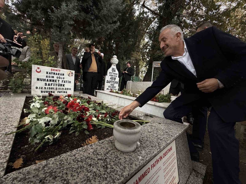 Görevi Başında Şehit Edilen Kaymakam Safitürk, Vefatının 8’inci Yılında Kabri Başında Anıldı