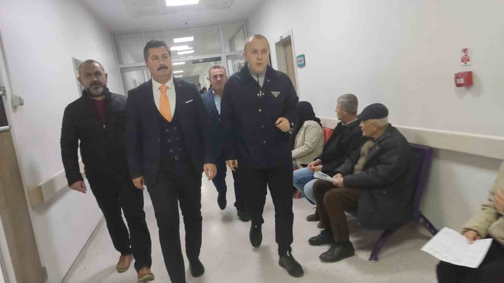 17 Kişi Gıda Zehirlenmesi Şüphesiyle Hastanelik Oldu